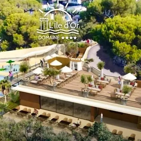 Bungalow De 2 Chambres A Raphael A 50 M De La Plage Avec Vue Sur La Mer Piscine Partagee Et Jardin Clos * Saint-Raphael (Var)